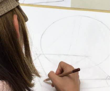 一般絵画コースでのデッサン